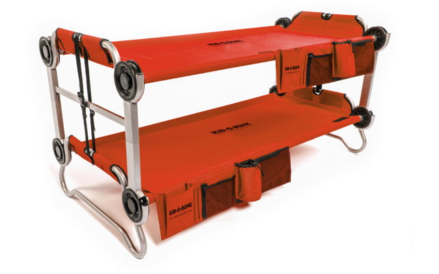 Rotes, klappbares Feldbett mit Metallgestell und Tragegurten