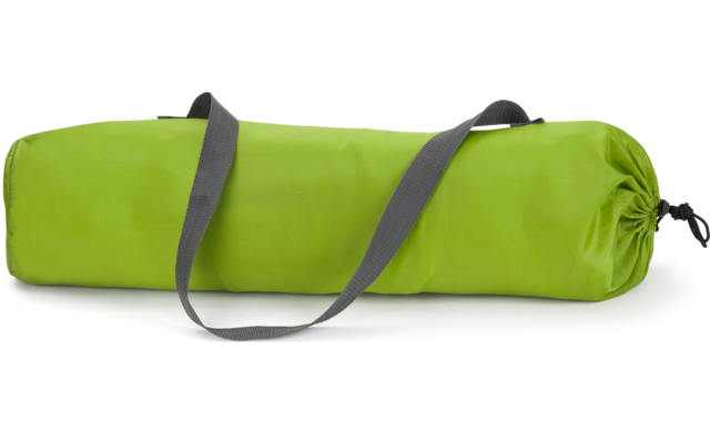 Grüne Tragetasche mit schwarzen Griffen vor weißem Hintergrund