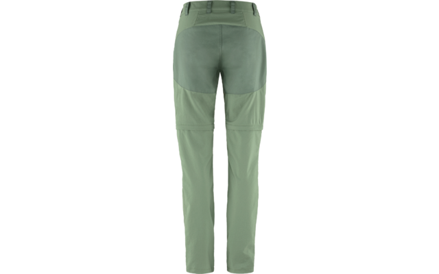 Grüne Hose von hinten