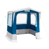 Blau-weißes Freiluftzelt mit transparenten Fenstern und offenem Eingang