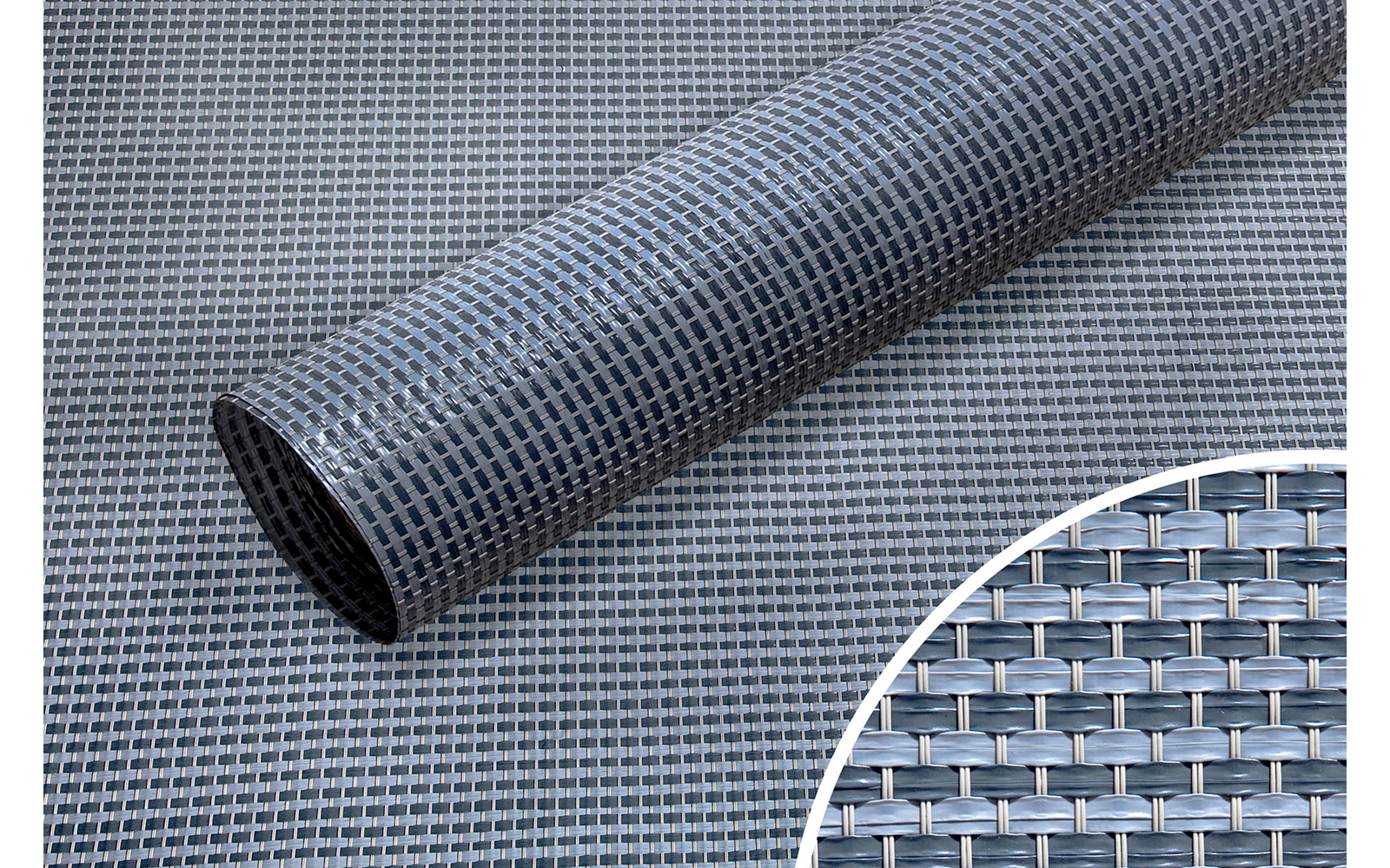 Primo piano di una griglia metallica con motivo a quadrati