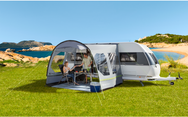 Sfondo blu con un fulmine stilizzato bianco e una stella bianca circondata da un bordo bianco