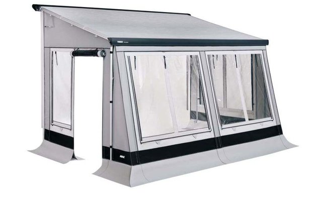 Annexe de camping rectangulaire avec fenêtres et porte latérale en matériau plastique