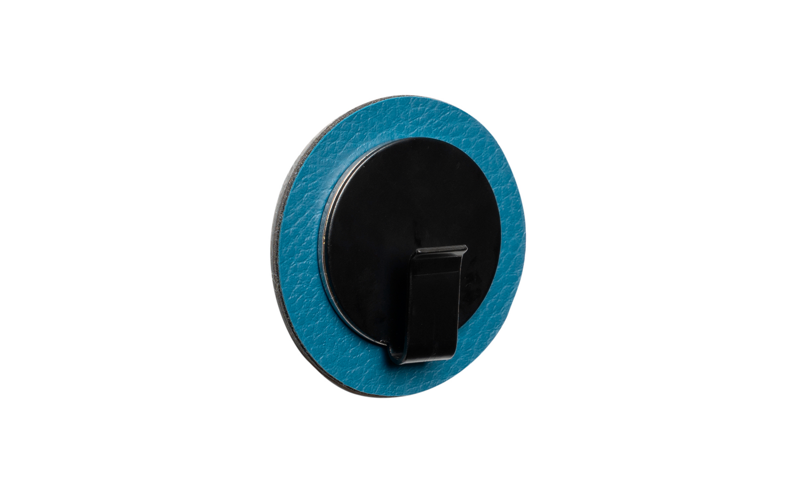Crochet noir rond sur fond rond bleu