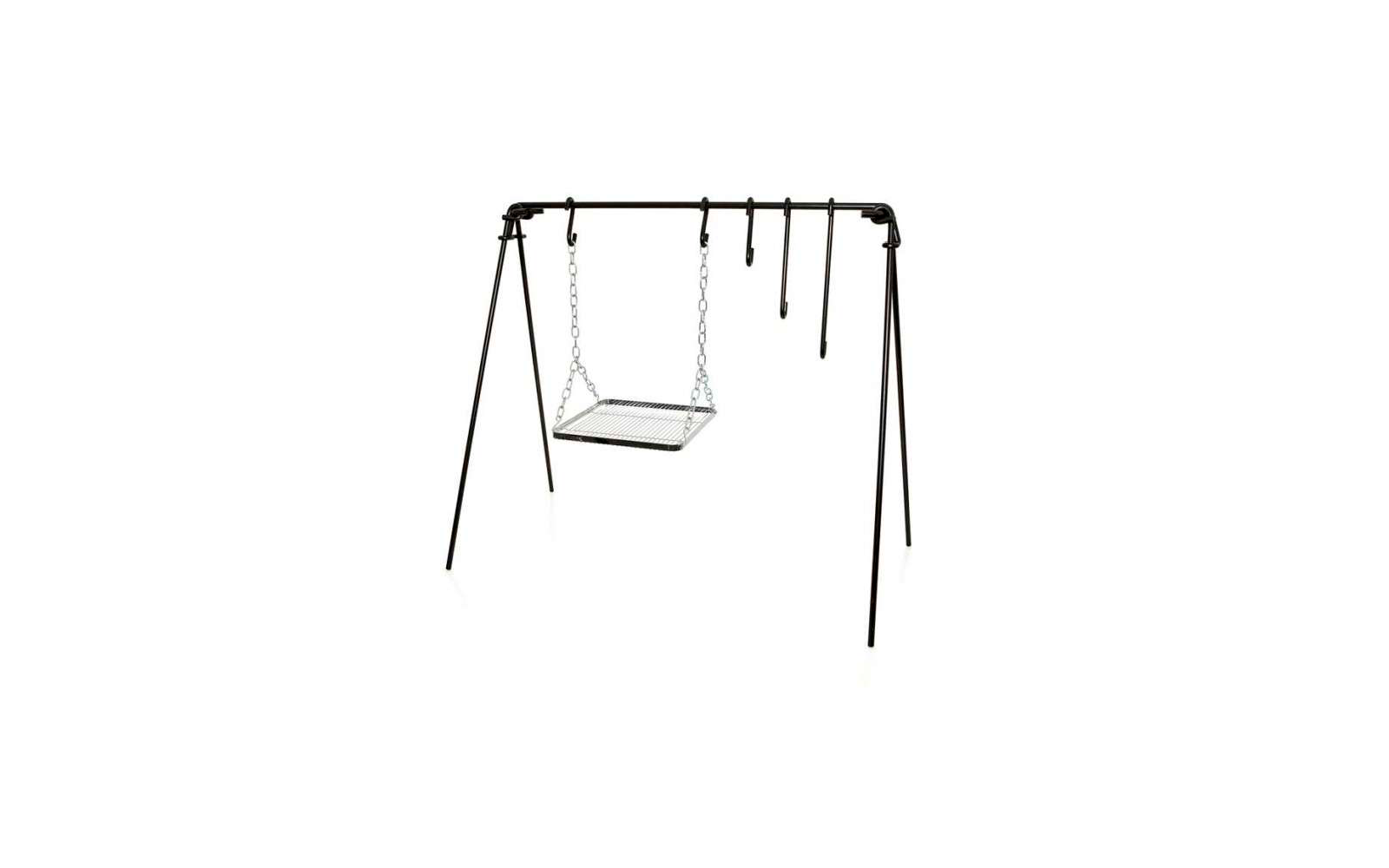 Columpio de metal con un asiento y tres anillos colgantes