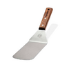 Espátula de metal con mango de madera sobre fondo blanco