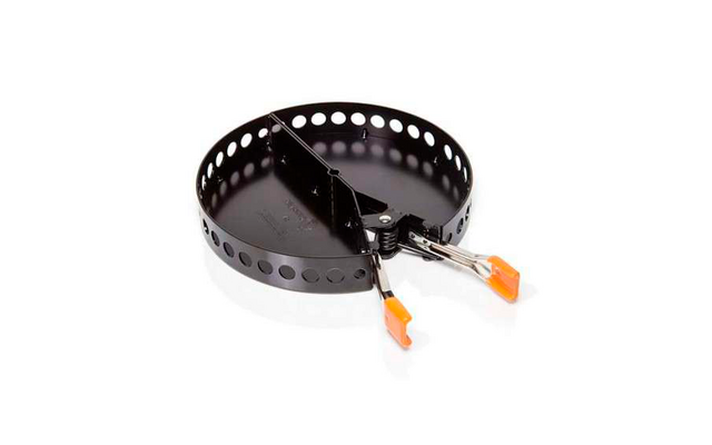 Schwarzes Audiokabel mit zwei Cinch-Steckern, aufgewickelt auf einer Rolle