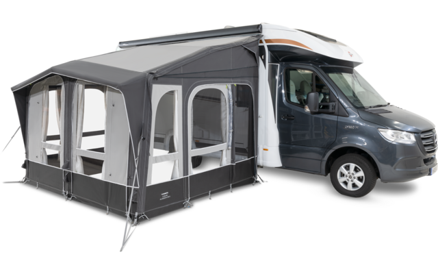 Camper con veranda grigia attaccata con finestre