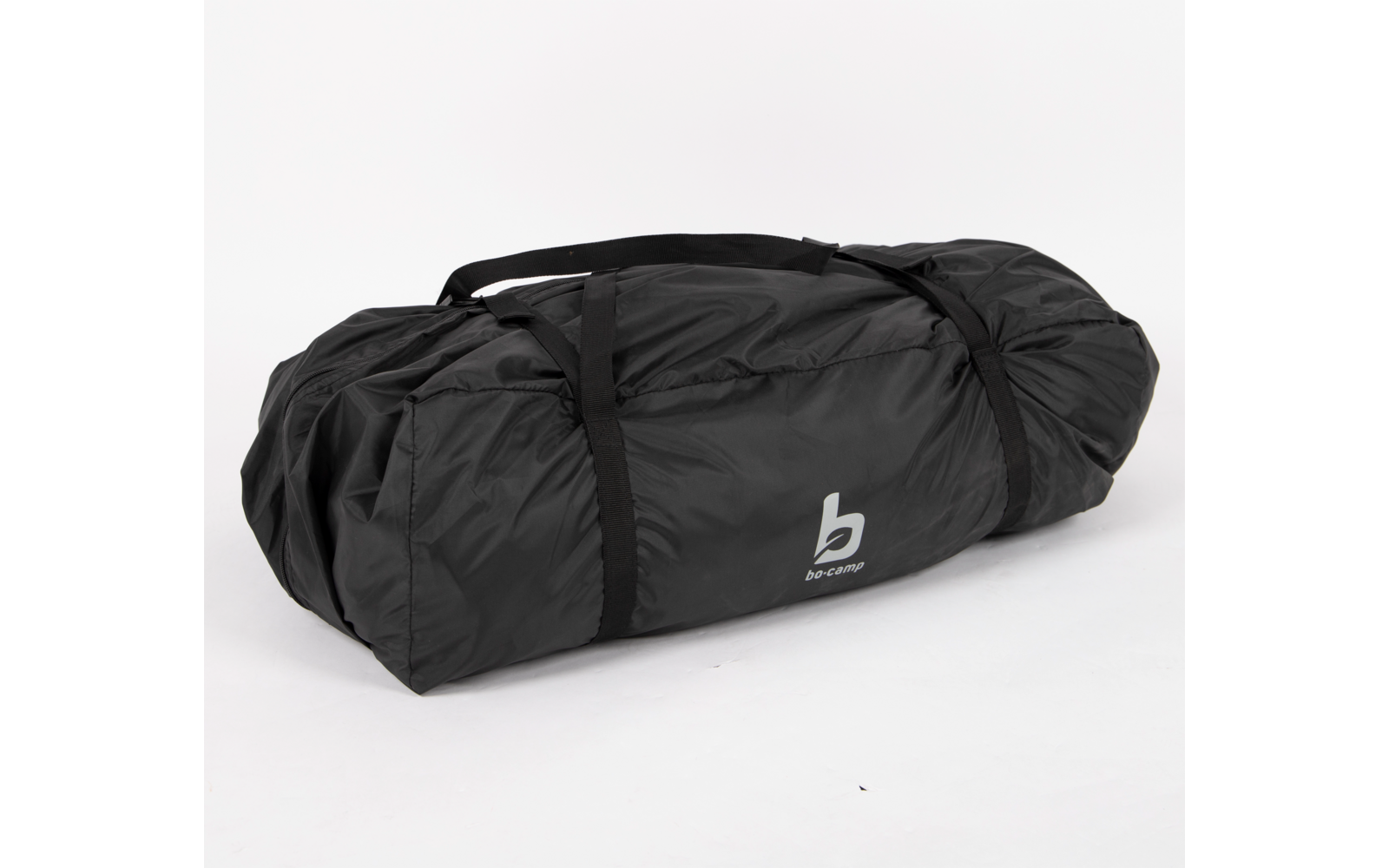 Schwarze Sporttasche mit einem weißen Logo auf der Seite