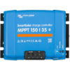 Blauwe zonne-energiecontroller met display en label MPPT 150 I 35