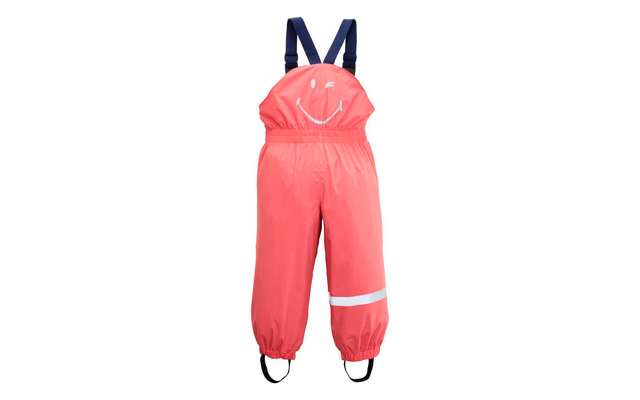 Pantalones impermeables rosas para niños con tirantes ajustables y detalles negros sobre fondo blanco