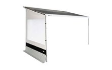 Tenda bianca con telaio su sfondo bianco