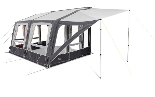 Estructura modular de tienda de metal con varias barras de conexión sobre fondo blanco