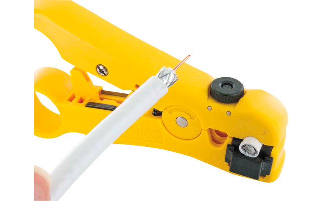 InnTec wire stripper with integrated cutter blade