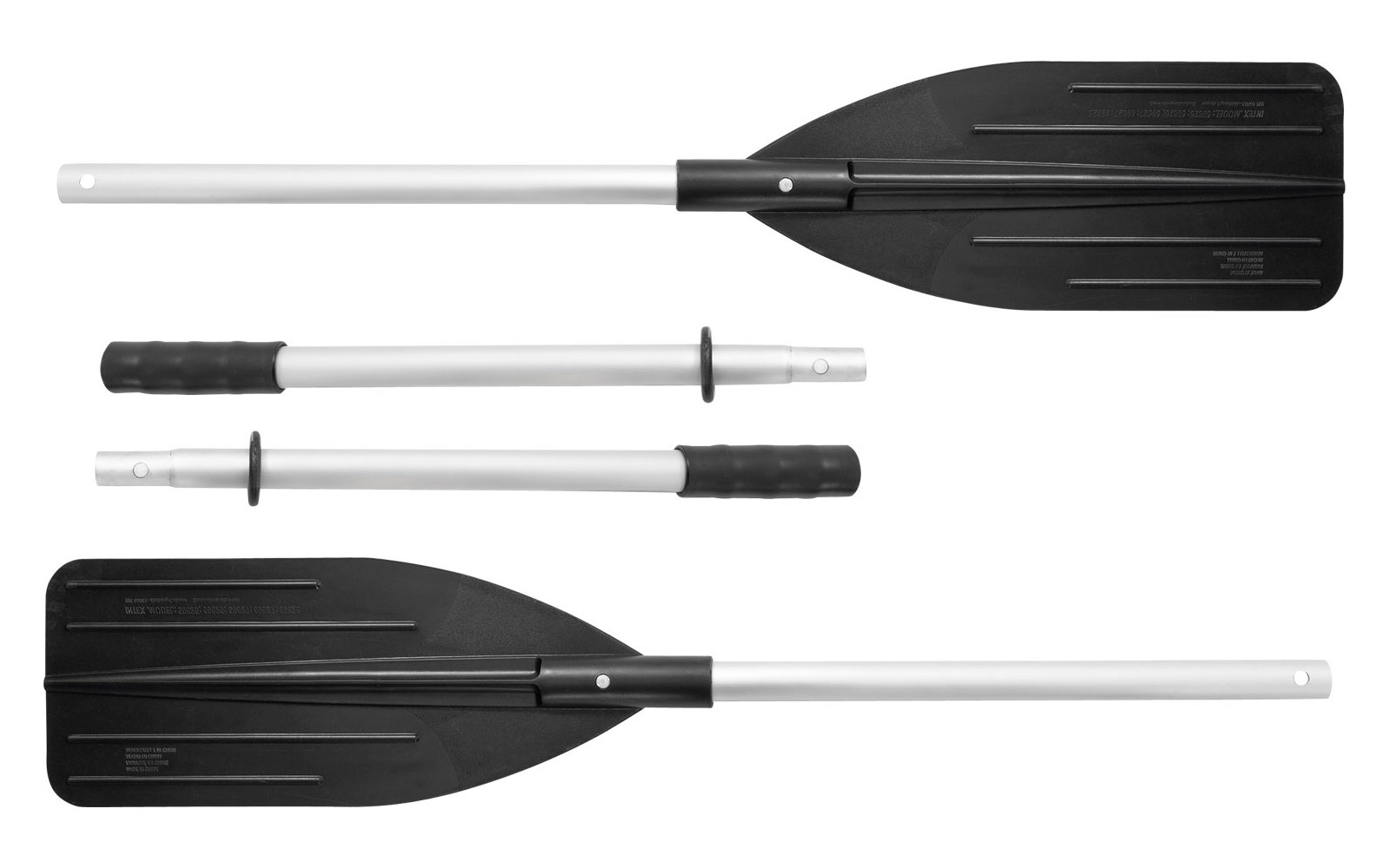 Zwei schwarze Paddel mit weißen Teleskopgriffen, nebeneinander liegend