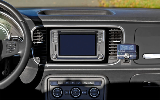 TechniSat DAB+ Digitradio Car 2 Autoradio avec fonction Bluetooth et mains libres