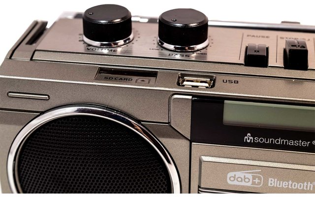 Soundmaster SRR 70TI Draagbare DAB+ Radio met Bluetooth