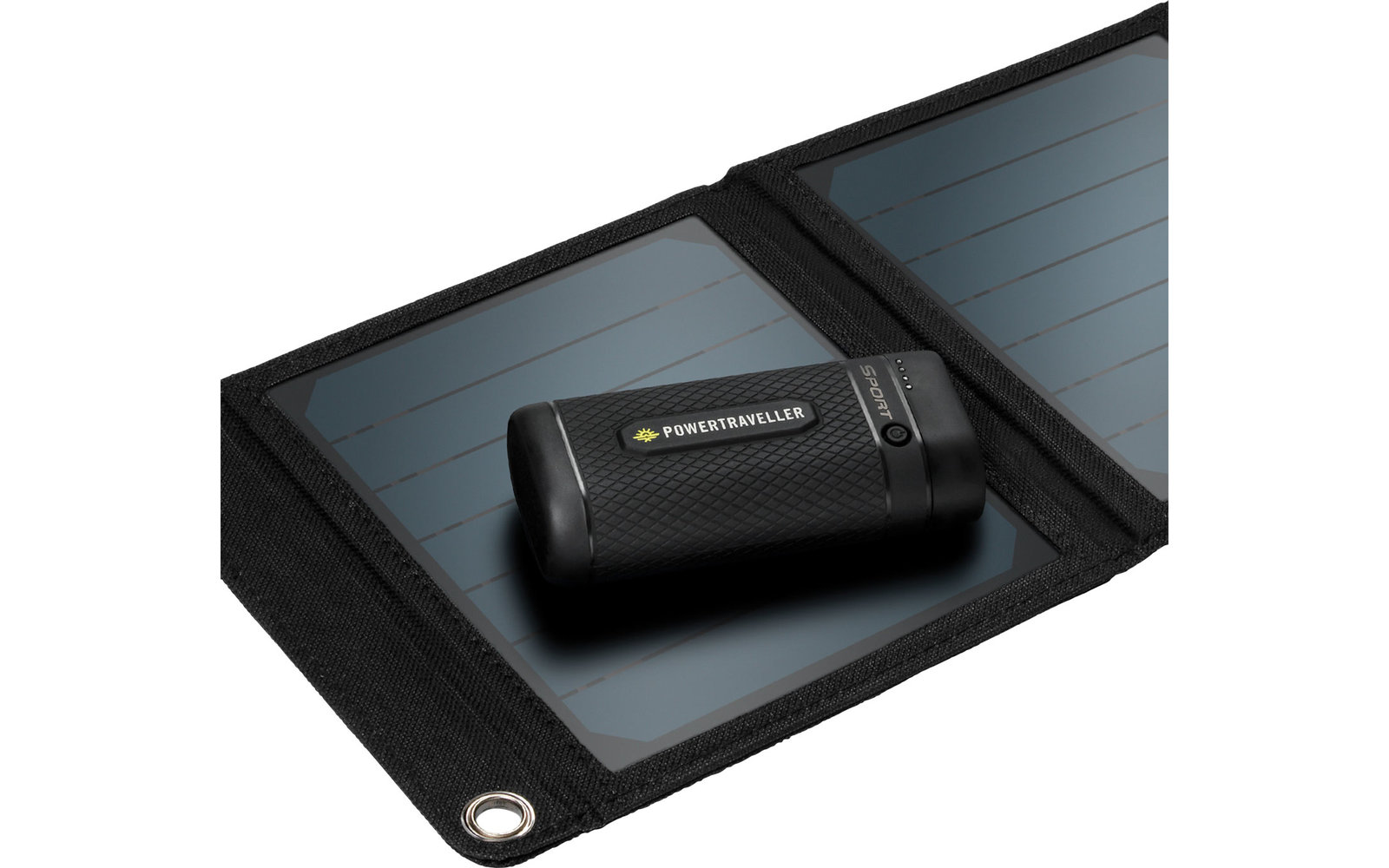 Schwarzes USB-Ladegerät auf einer schwarzen Solarpanel-Tasche