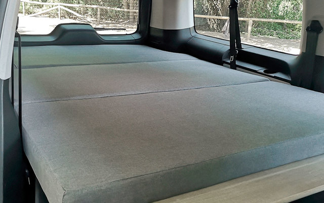 Colchón para compartimento trasero Citroen SpaceTourer / Peugeot Traveller / Opel Zafira Live sin viscosa