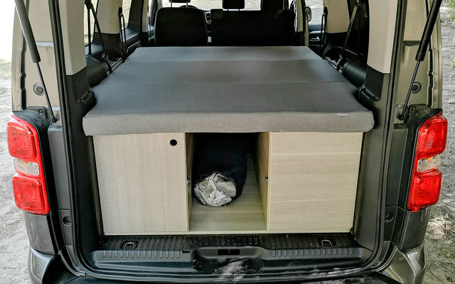Colchoneta para compartimento trasero Citroen SpaceTourer / Peugeot Traveller / Opel Zafira Live con Visko