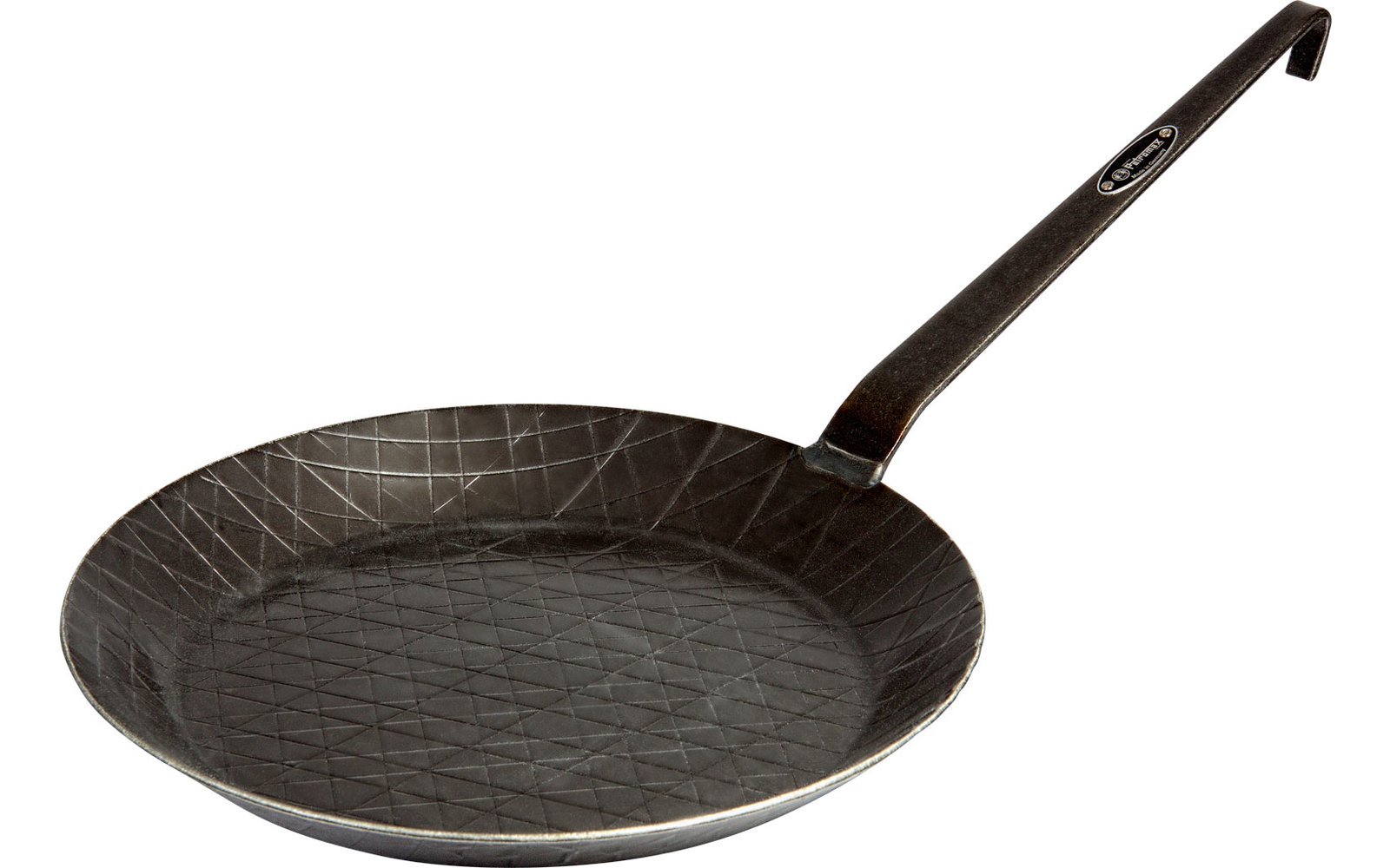 Straße mit mehreren parkenden Autos und Bäumen im Hintergrund