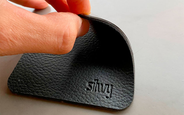 silwy® Magnet-Bier-Kunststoffgläser inkl. Metall-Nano-Gel-Pad 2 Stk. (500 ml)