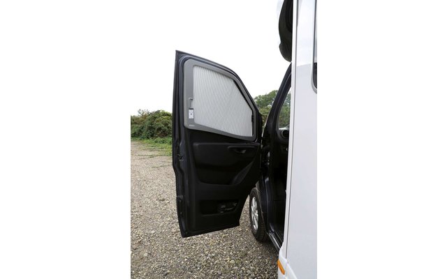 Remis REMIfront IV Mercedes Sprinter from 2019 VS30 / left side / without entry handle on A-pillar / frame gray / pleated light gray