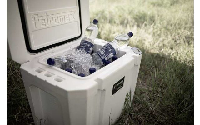 Petromax Passiv-Kühlbox 25 Liter weiß