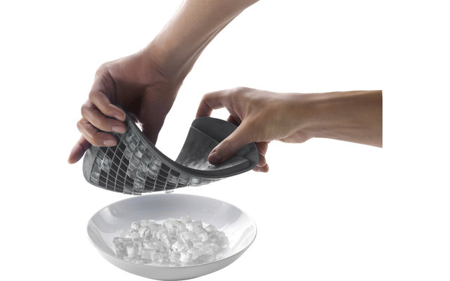 Metaltex silicone ice cube maker