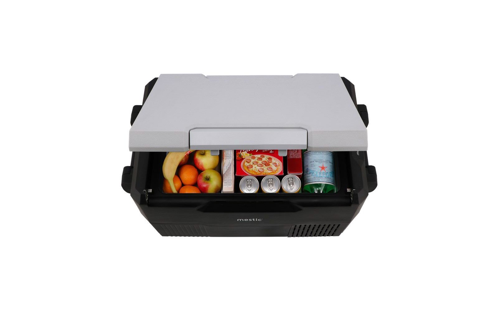 Geöffneter Kühlschrank mit Obst, Gemüse und verpackten Lebensmitteln