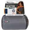 Grau-schwarzer Schlafsack mit Verpackung und Etikett